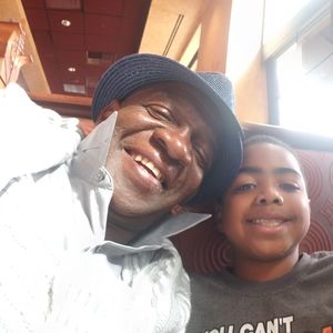 Meet your Posher, Zachary